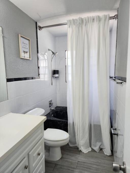 Apartment The Perfect Vacation Getaway ! *