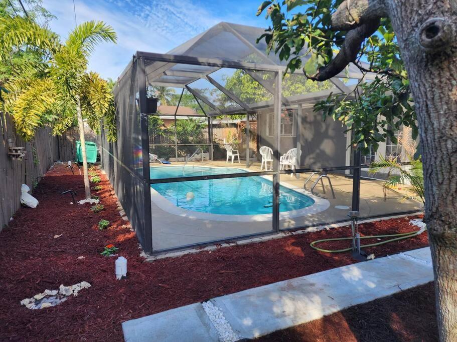 The Perfect Vacation Getaway ! * Miami