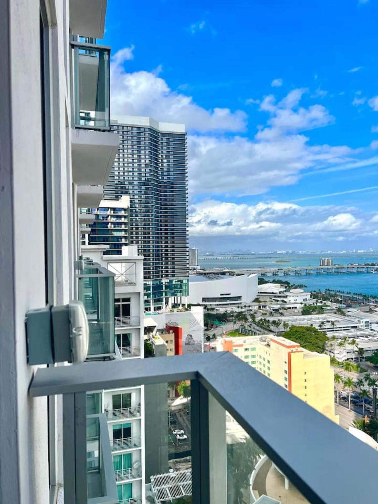 Apartment Ocean View Pool And Gym