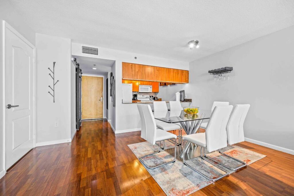 Luxe 1 Bdr • 32th Floor • Brickell • Ocean Views