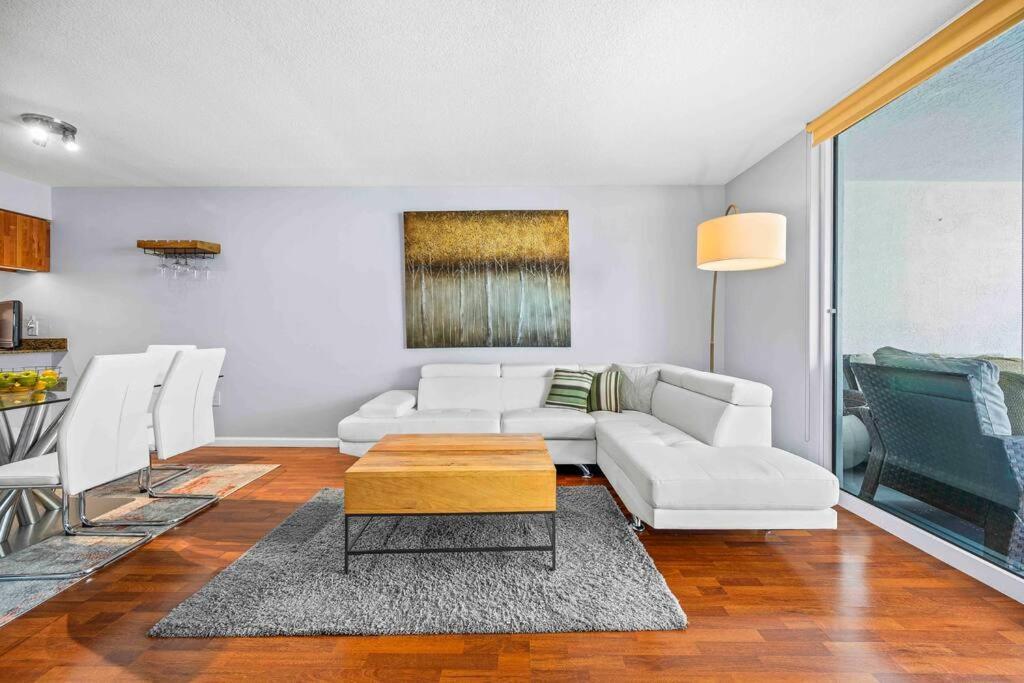 Luxe 1 Bdr • 32th Floor • Brickell • Ocean Views Apartment
