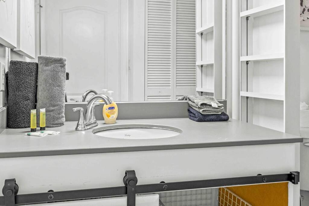Apartment Luxe 1 Bdr • 32th Floor • Brickell • Ocean Views *