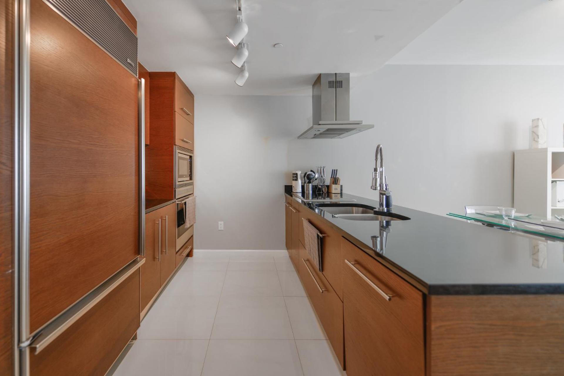 Luxury 45th Floor At Icon Apartment Miami