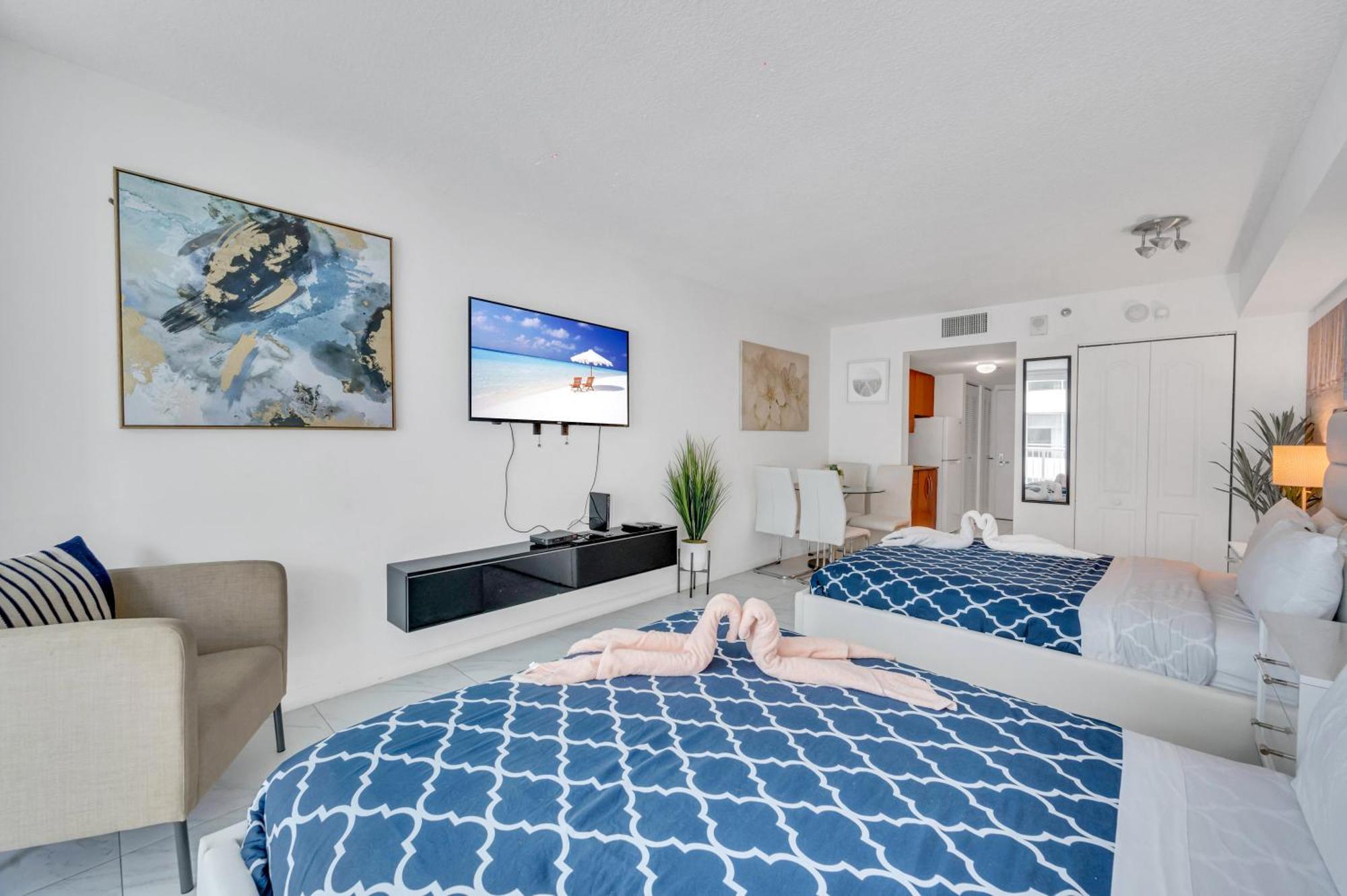 Beautiful High Floor * Brickell * Ocean View Miami