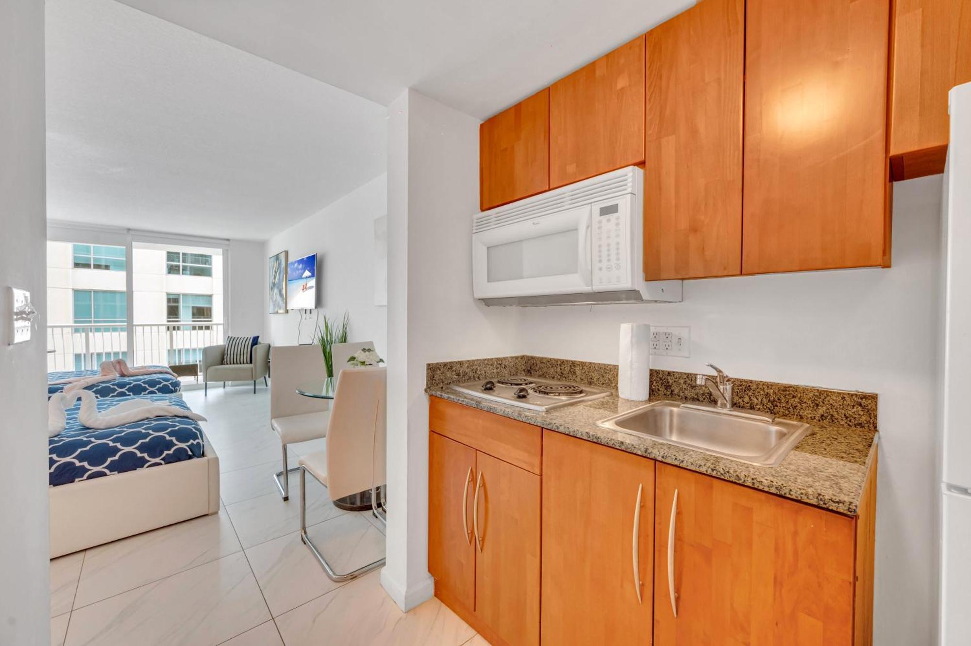 Beautiful High Floor * Brickell * Ocean View * Miami