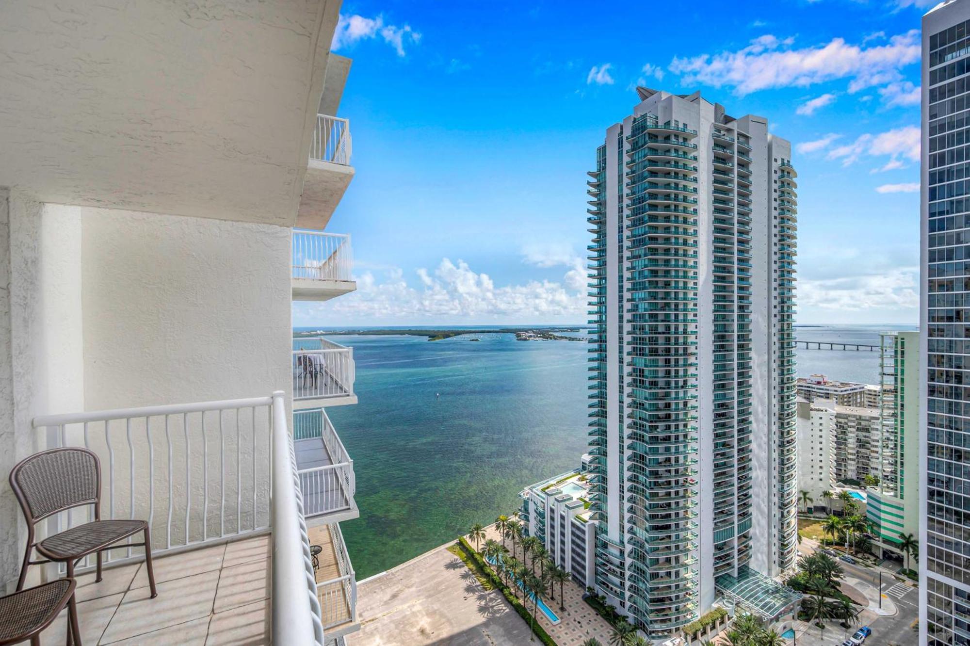 Deluxe 1 Bedroom • Brickell • Ocean View