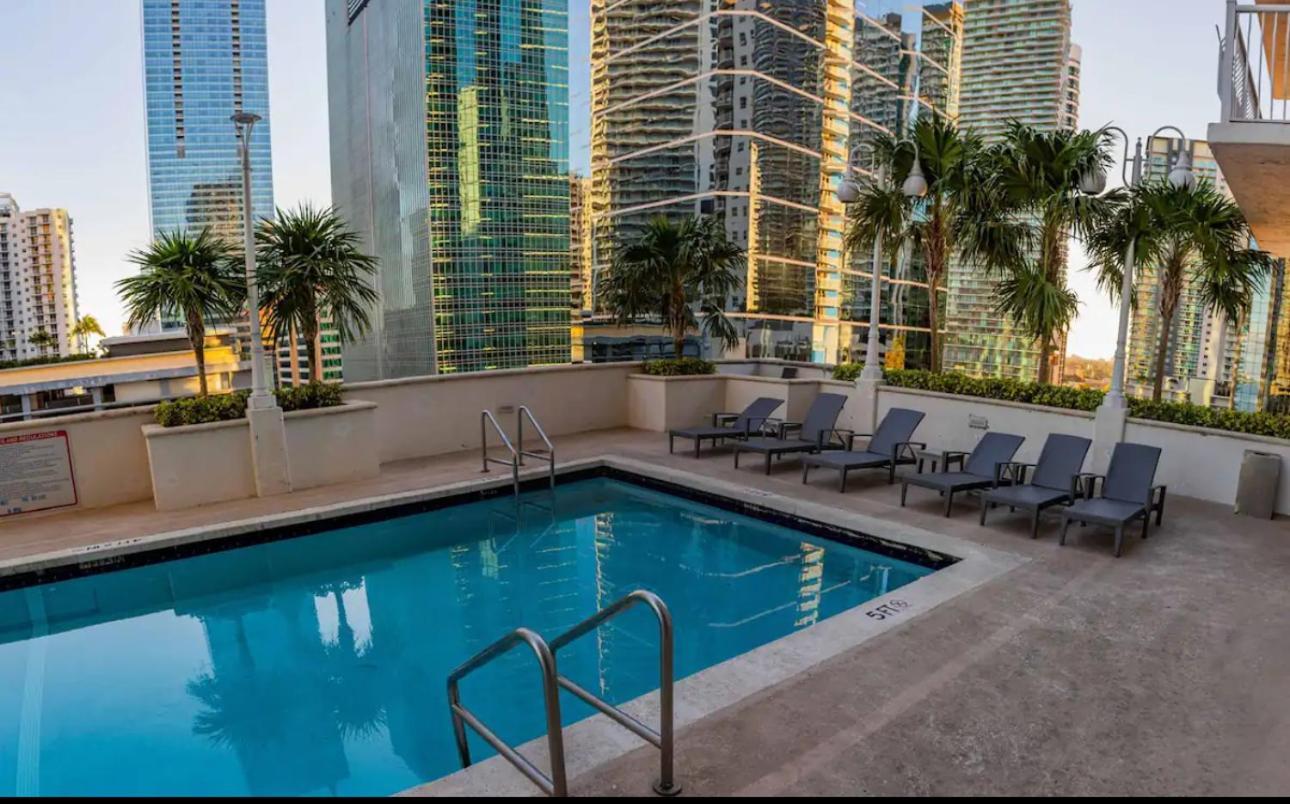 Beautiful High Floor * Brickell * Ocean View *