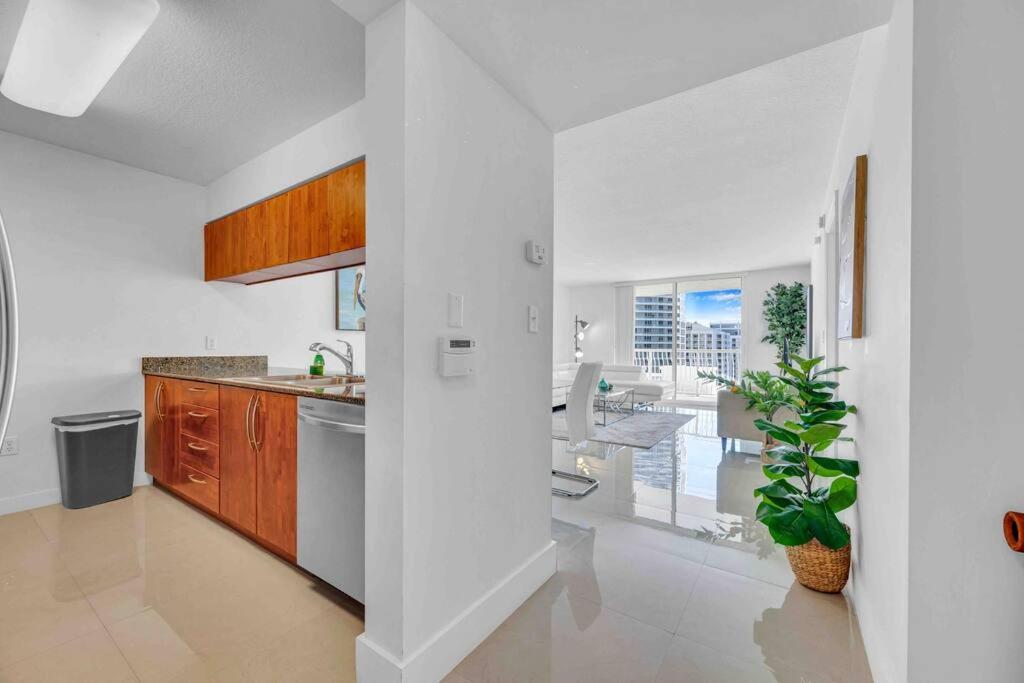 Luxe 1 Bdr •brickell• Ocean View Miami