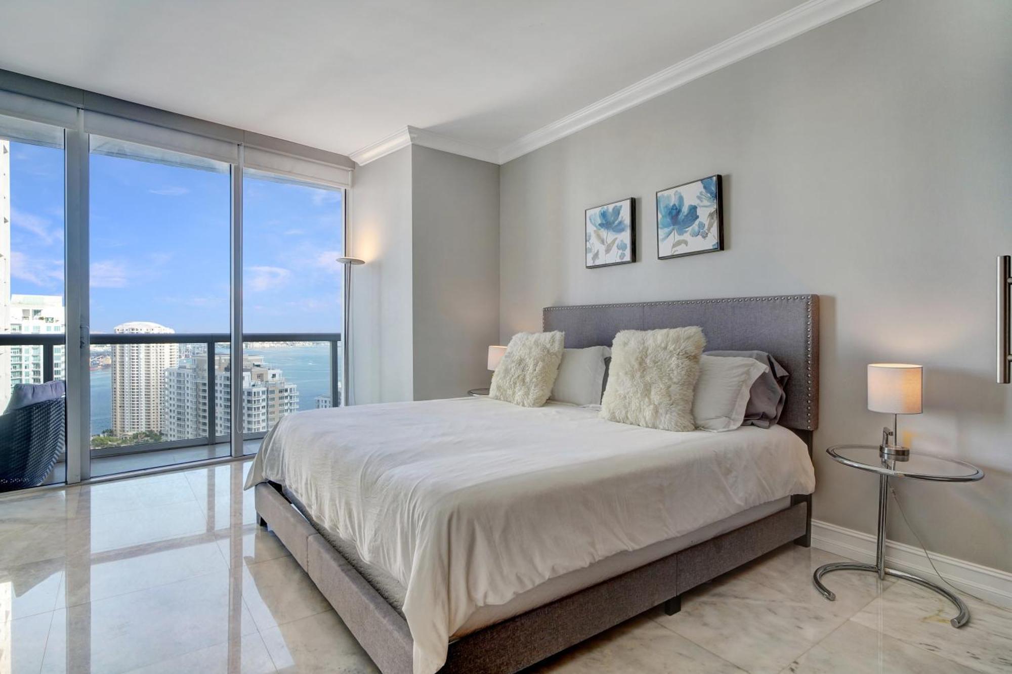 Holiday home Lux 2br - Water View - Pool - - Free Parking Miami