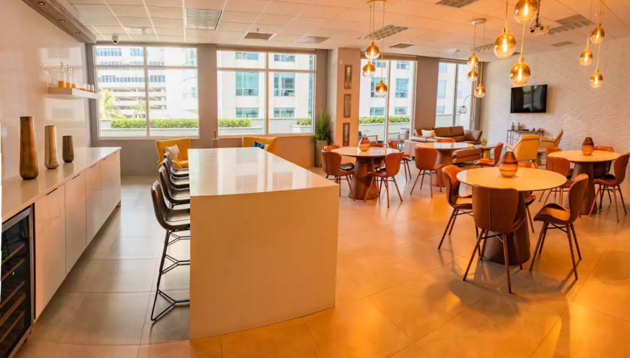Luxe 1 Bdr • 32th Floor • Brickell • Ocean Views