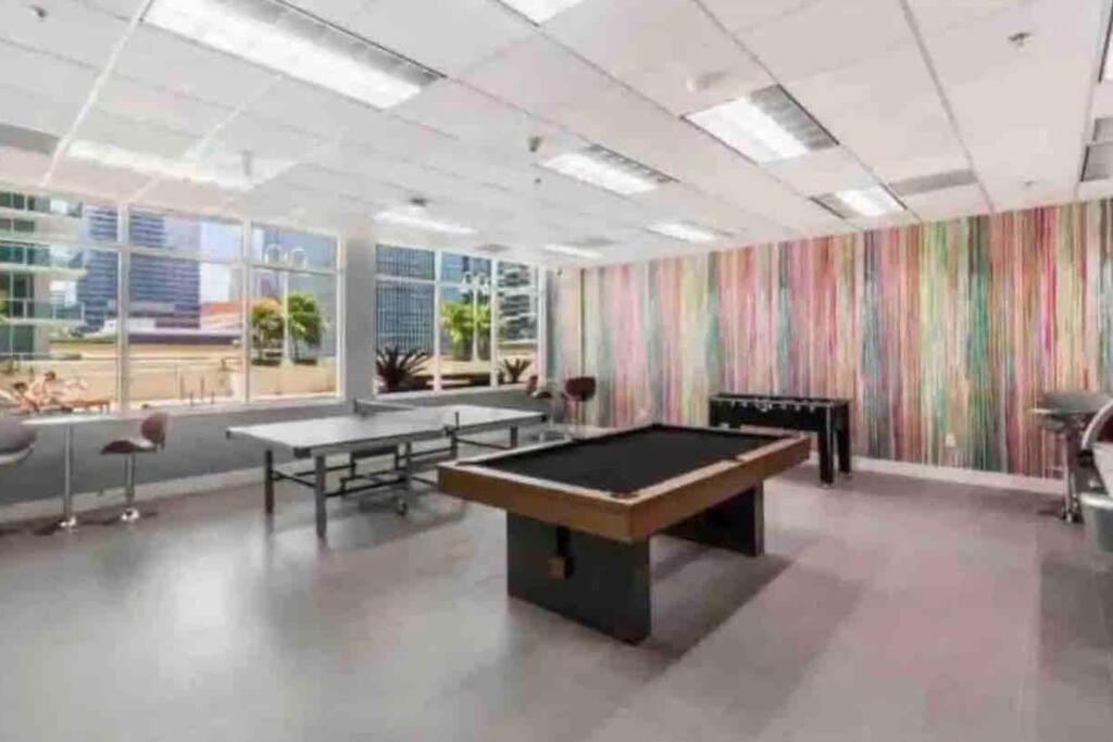 Apartamento Spacious 36th Flr 1 Bd 1 Bt • Brickell • Bay View