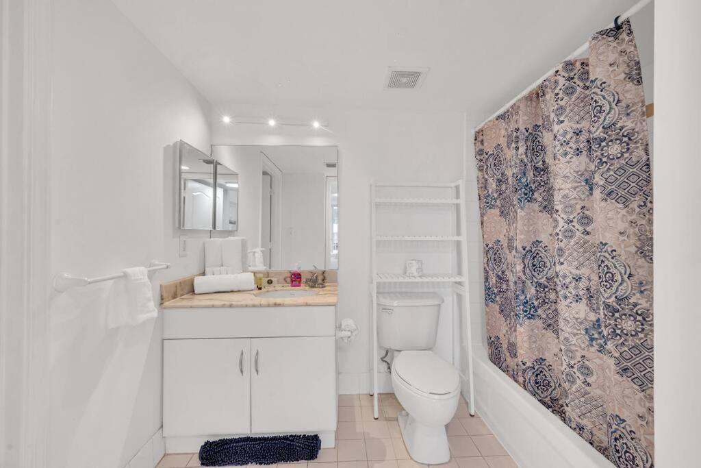 Beautiful 1 Bed 1 Bath • Brickell • Bay View Apartment