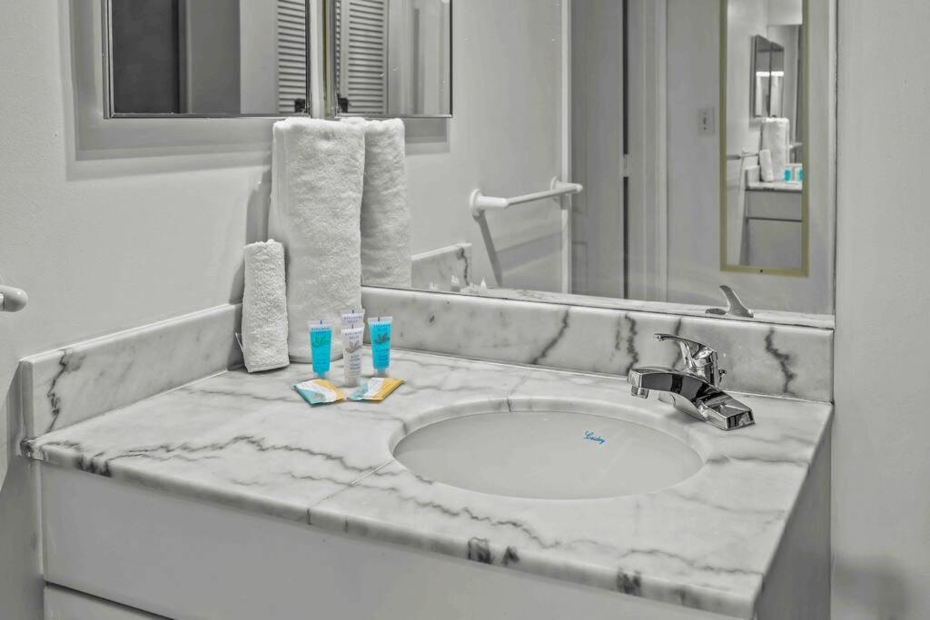 Apartment Exquisite 1 Bed • 33 Floor •brickell • Ocean Views