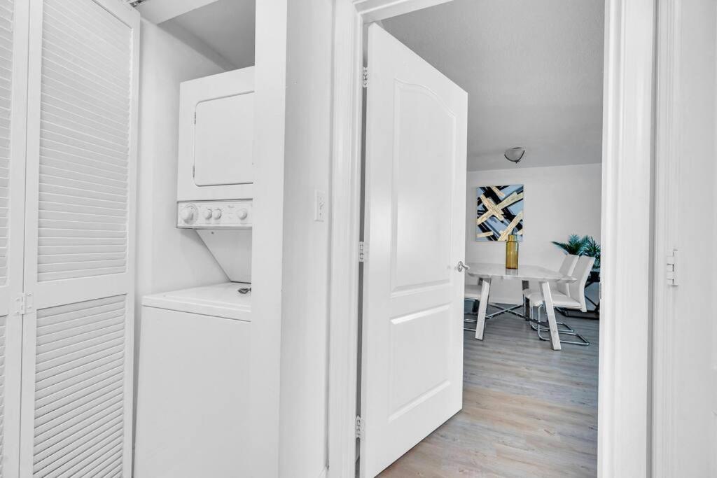 Stunning 1 Bdr 1 Bth • Brickell • Bay & Views Apartment Miami
