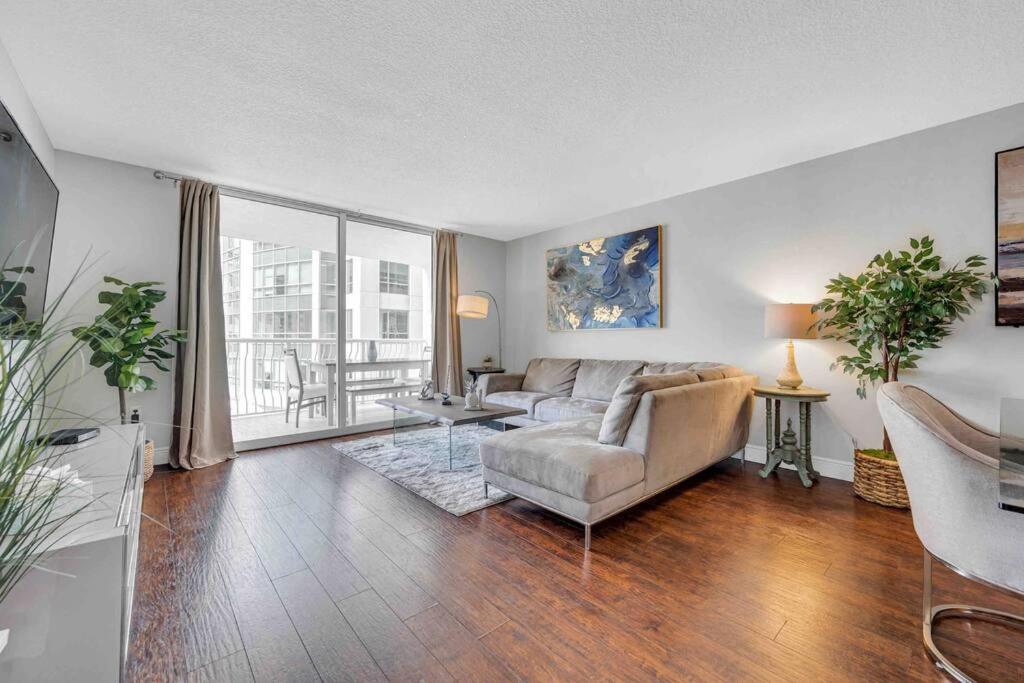 Beautiful 1 Bed 1 Bth • Brickell * Miami