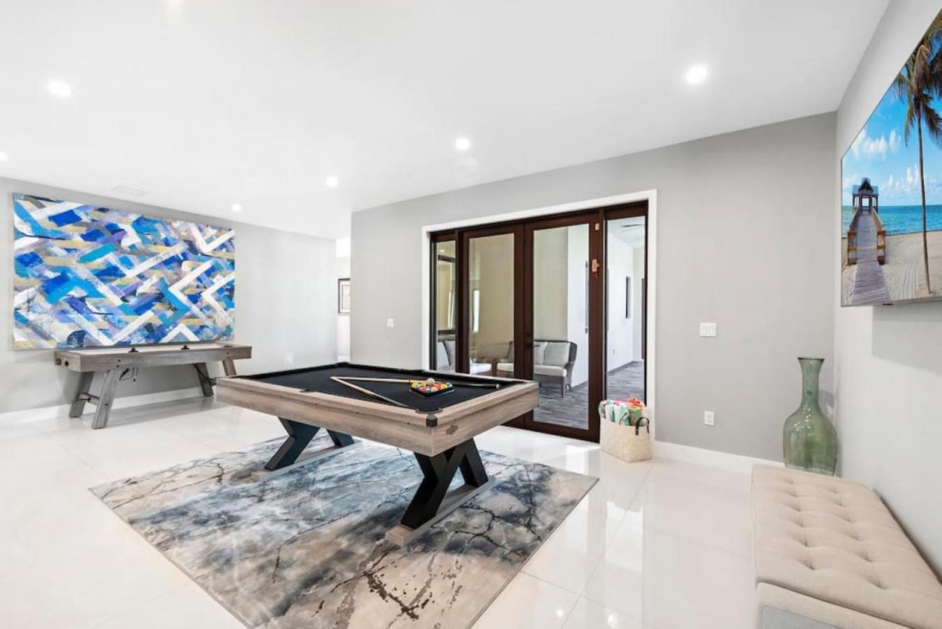 Granada Modern Luxury In Massive Mansion With Heated Pool Villa Miami