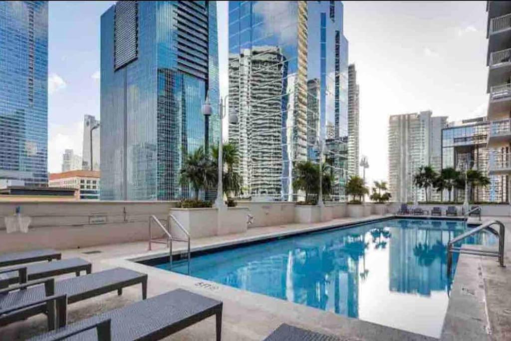 Lux 1 Bdr 1 Bth • Brickell • Pool & Ocean Views
