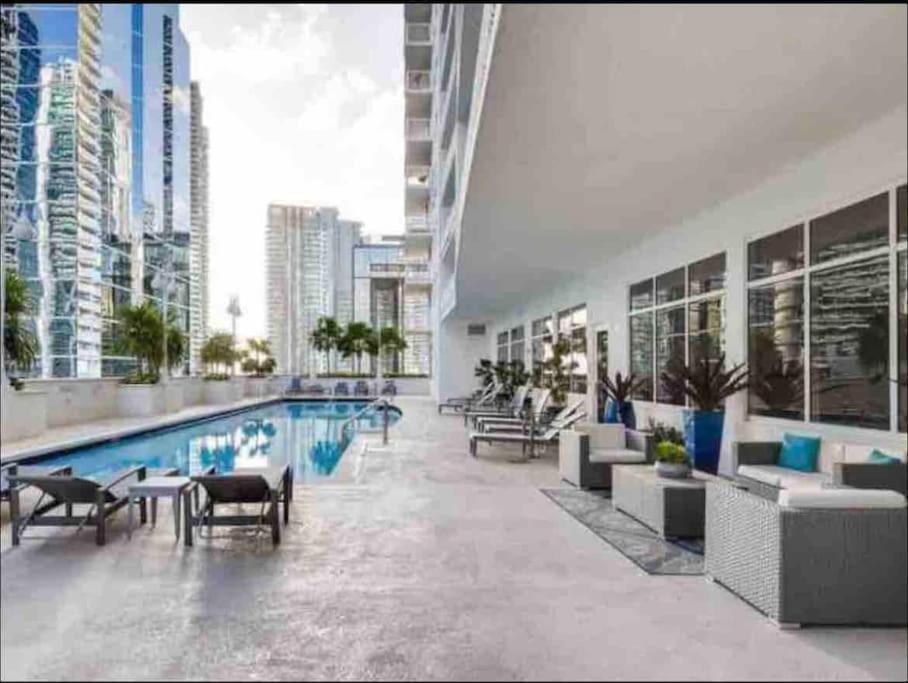 Lux 1 Bdr 1 Bth • Brickell • Pool & Ocean Views Apartment Miami