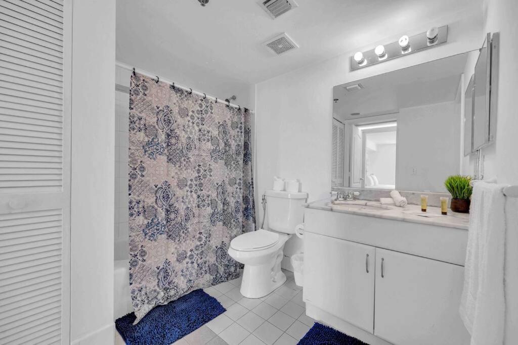 Lux 1 Bdr 1 Bth • Brickell • Pool & Ocean Views * Miami