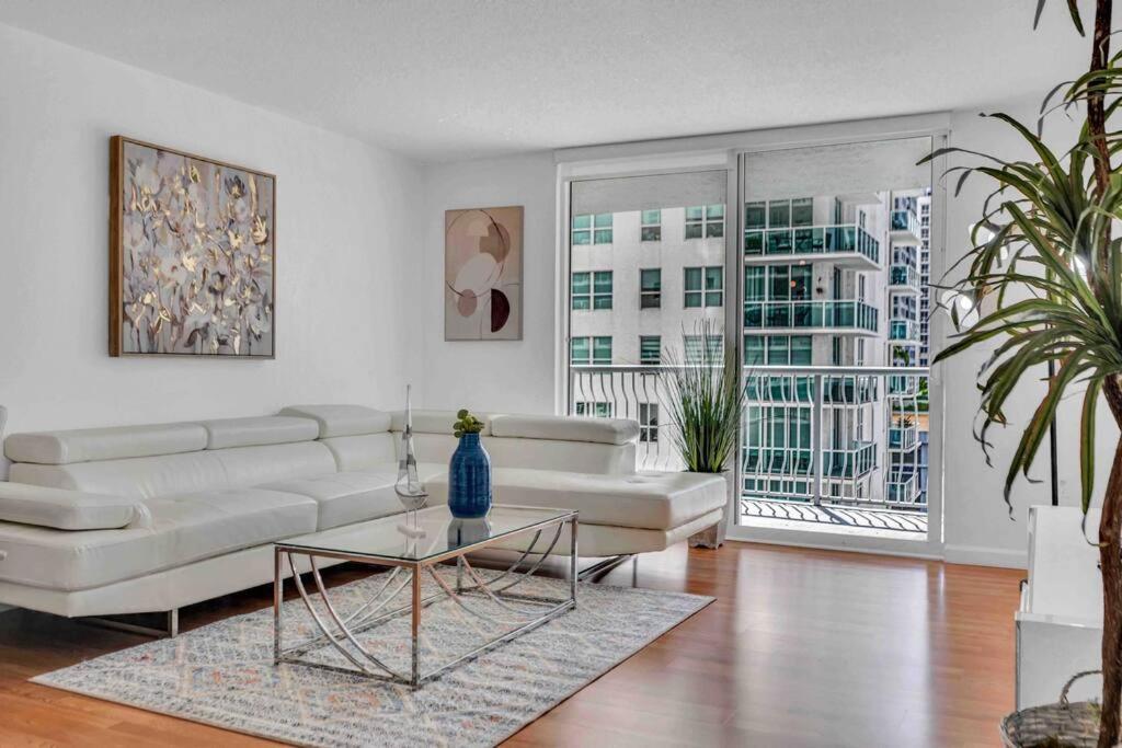 Apartment Lux 1 Bdr 1 Bth • Brickell • Pool & Ocean Views *