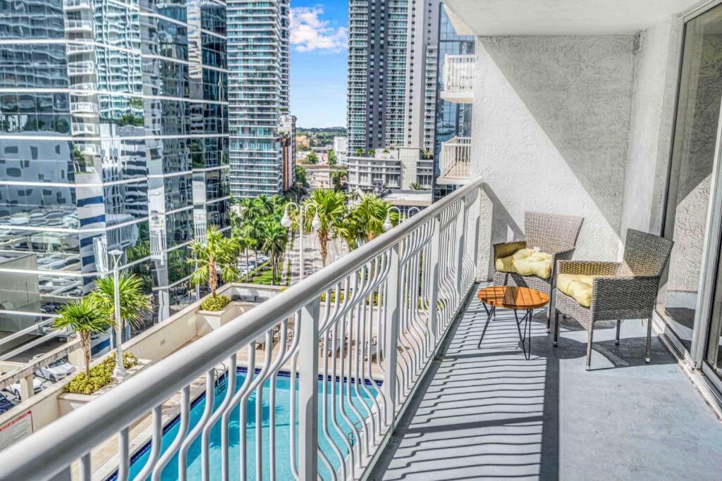 Lux 1 Bdr 1 Bth • Brickell • Pool & Ocean Views Miami
