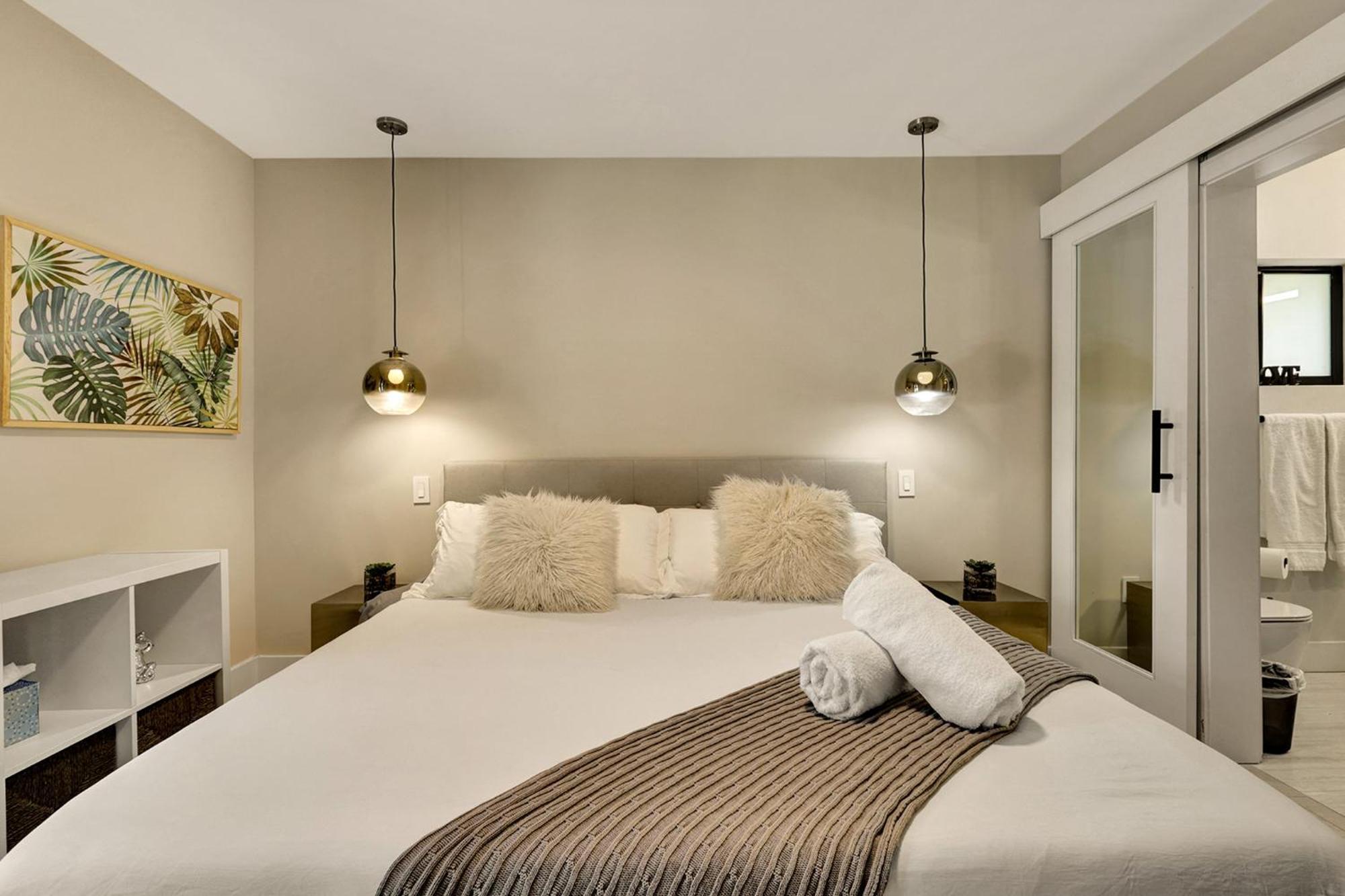 Holiday home Designer W Pool & Firepit - 7 Min To Brickell *
