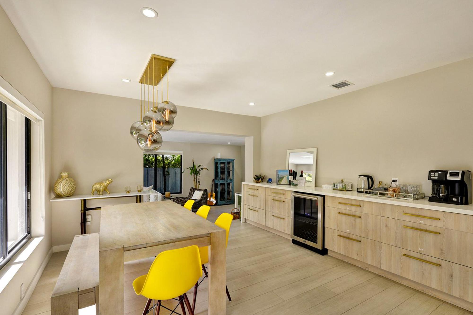 Holiday home Designer W Pool & Firepit - 7 Min To Brickell *