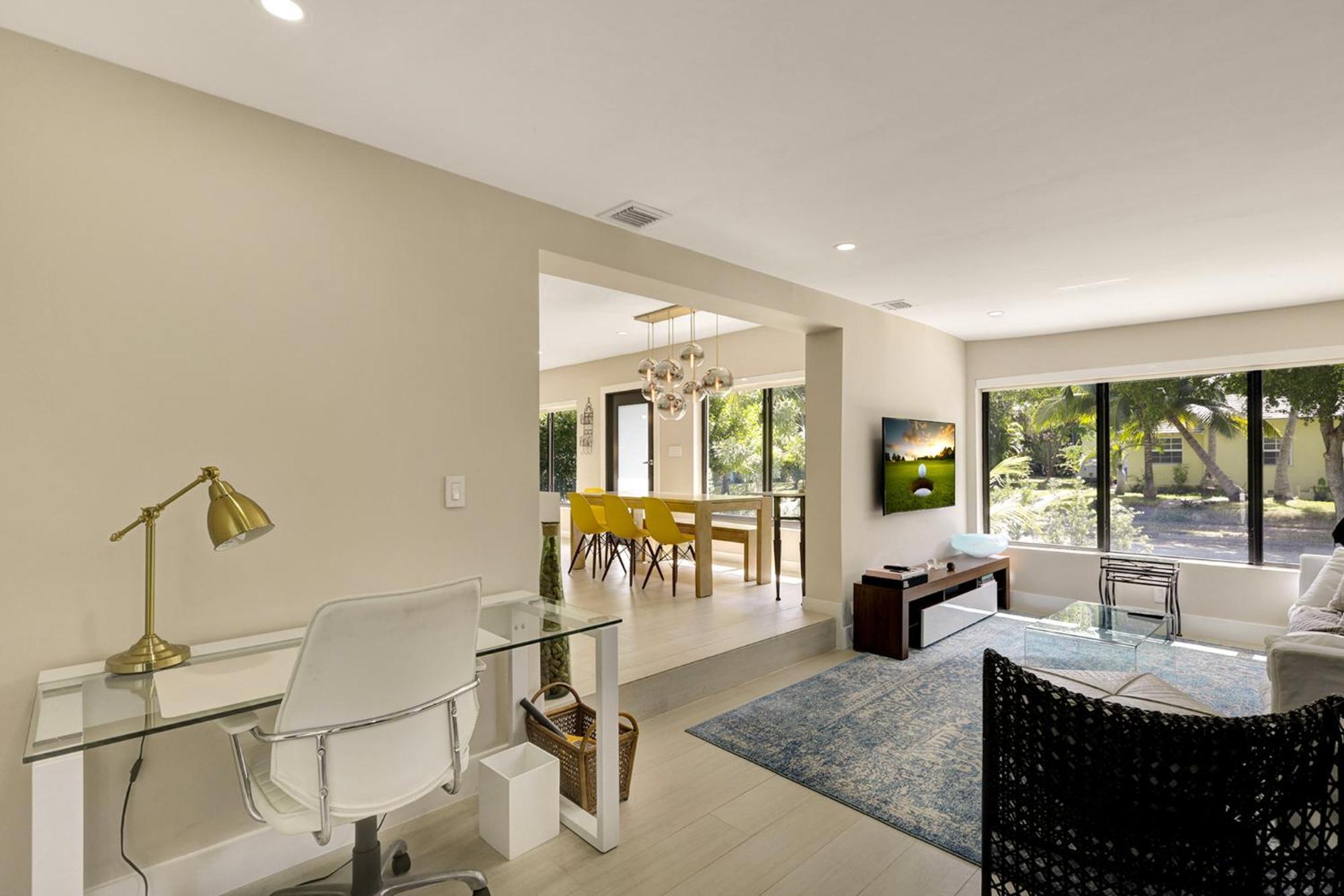 Designer W Pool & Firepit - 7 Min To Brickell Holiday home Miami