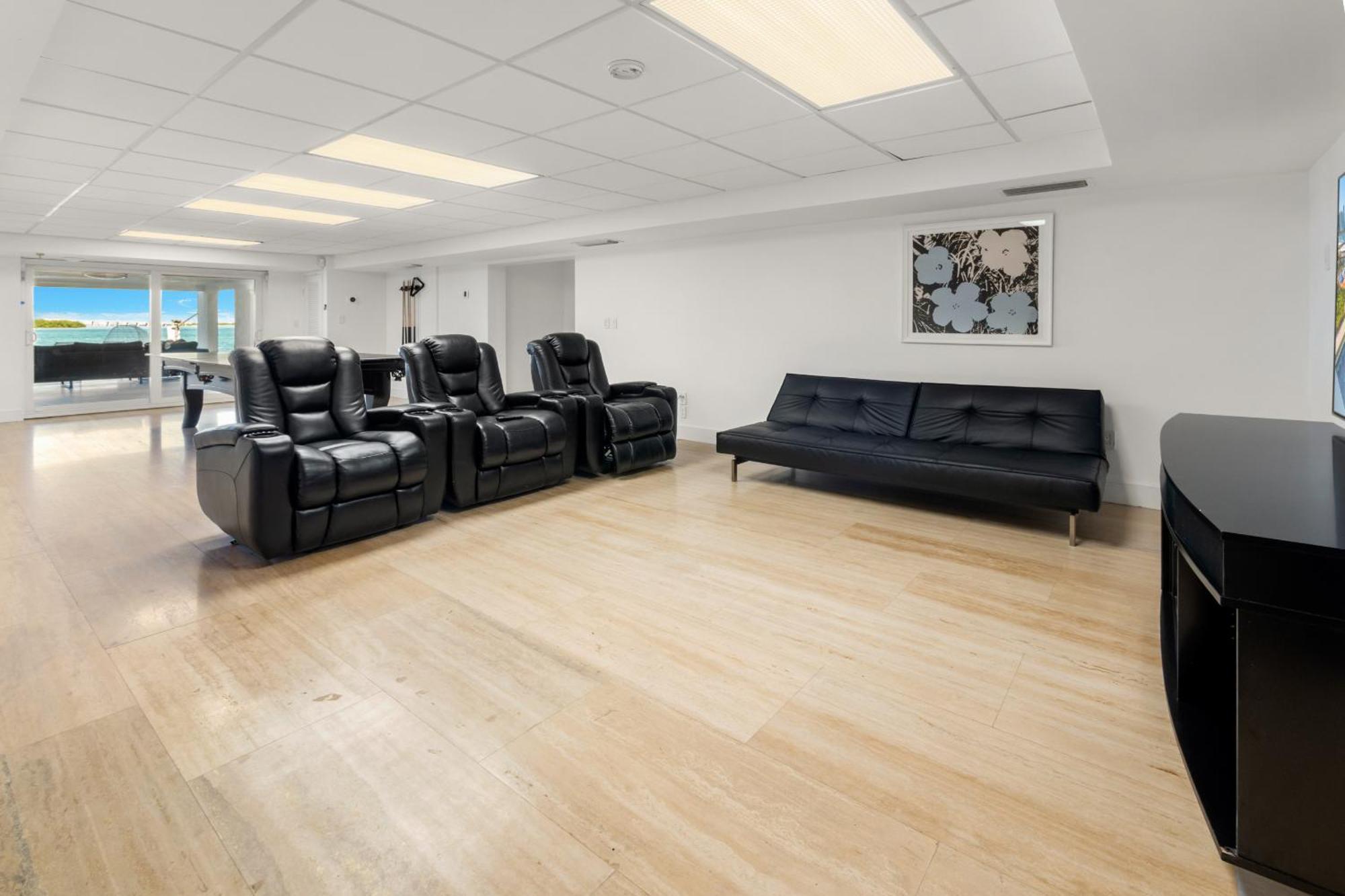 Experience Opulence Your Exclusive Waterfront Sanctuary In * Miami