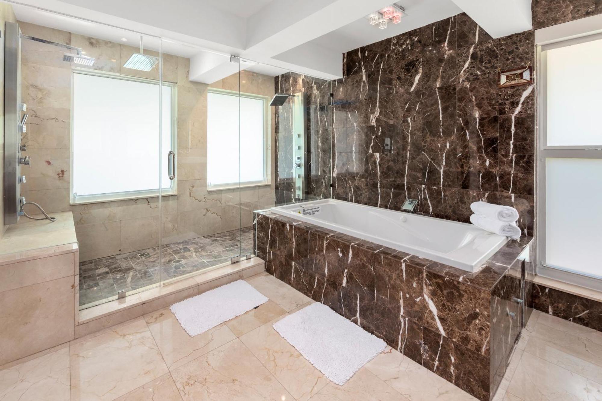 Villa Experience Opulence Your Exclusive Waterfront Sanctuary In Miami