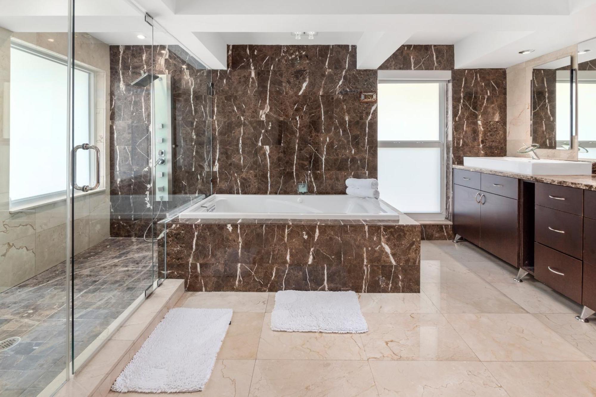 Villa Experience Opulence Your Exclusive Waterfront Sanctuary In *