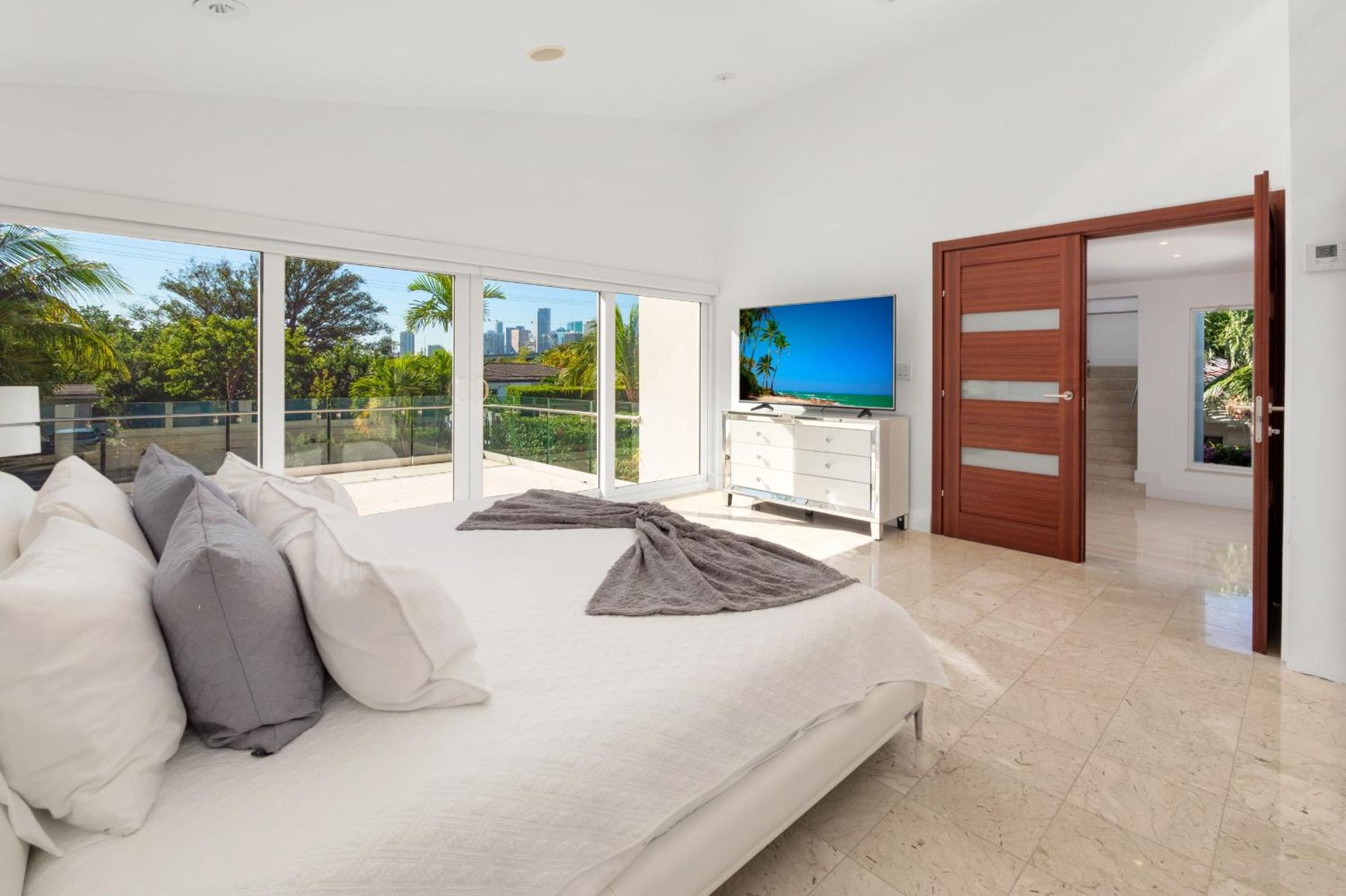 Experience Opulence Your Exclusive Waterfront Sanctuary In Villa *