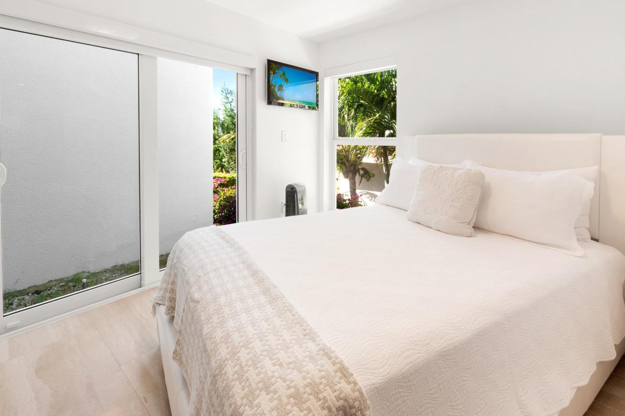 Experience Opulence Your Exclusive Waterfront Sanctuary In Villa
