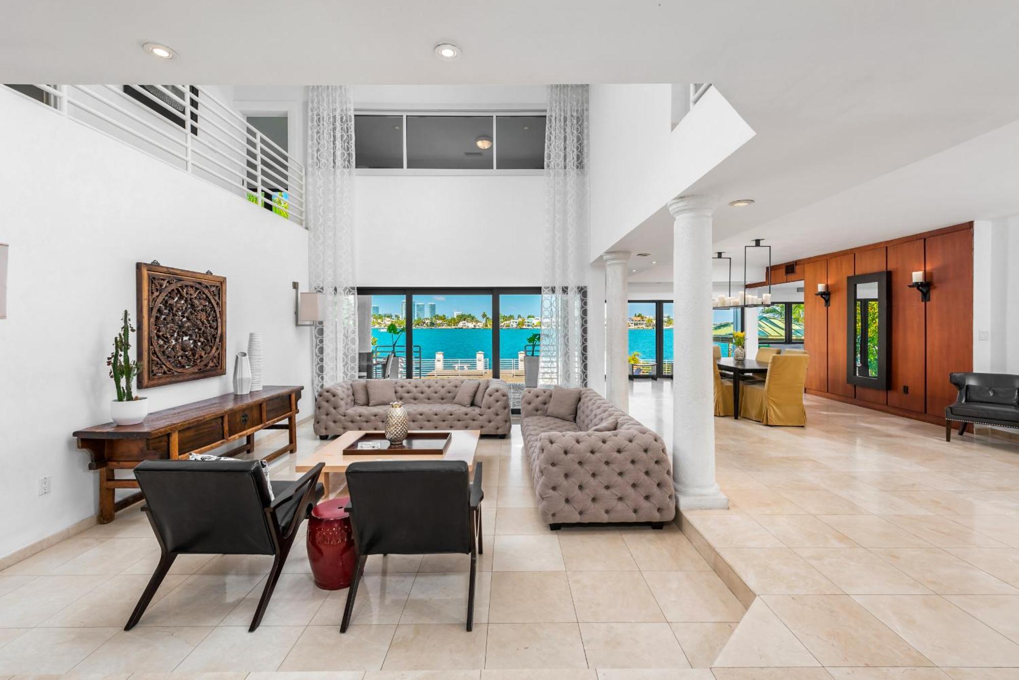 Discover Serenity By The Your Exclusive Escape! Miami