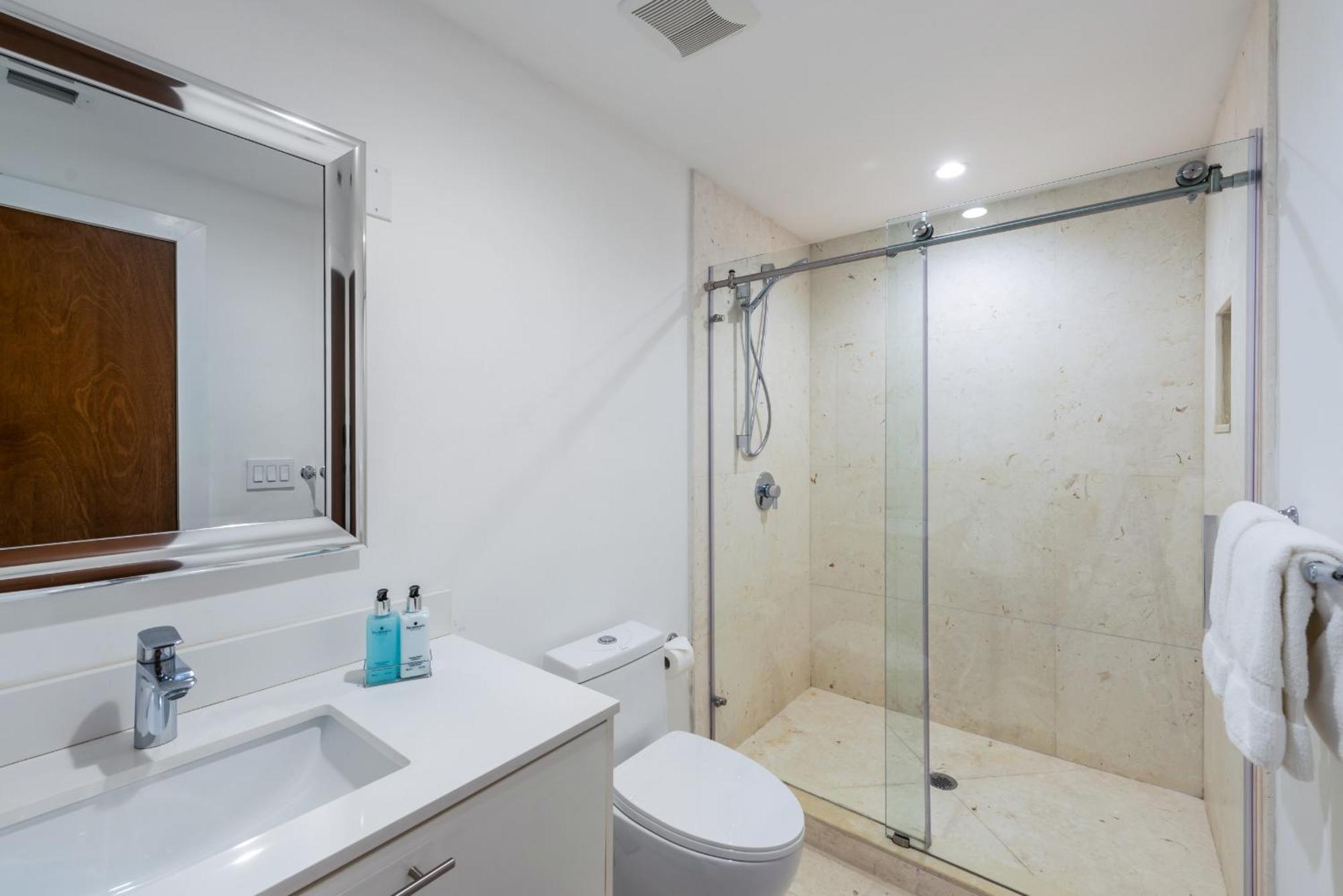 Discover Serenity By The Your Exclusive Escape! Miami