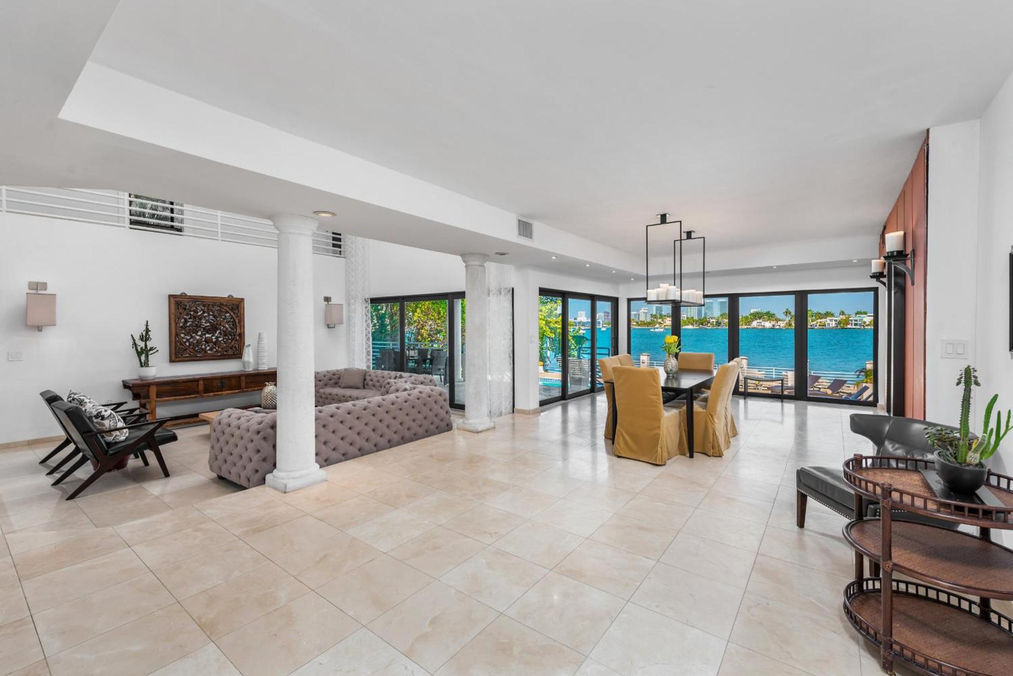 Villa Discover Serenity By The Your Exclusive Escape! *