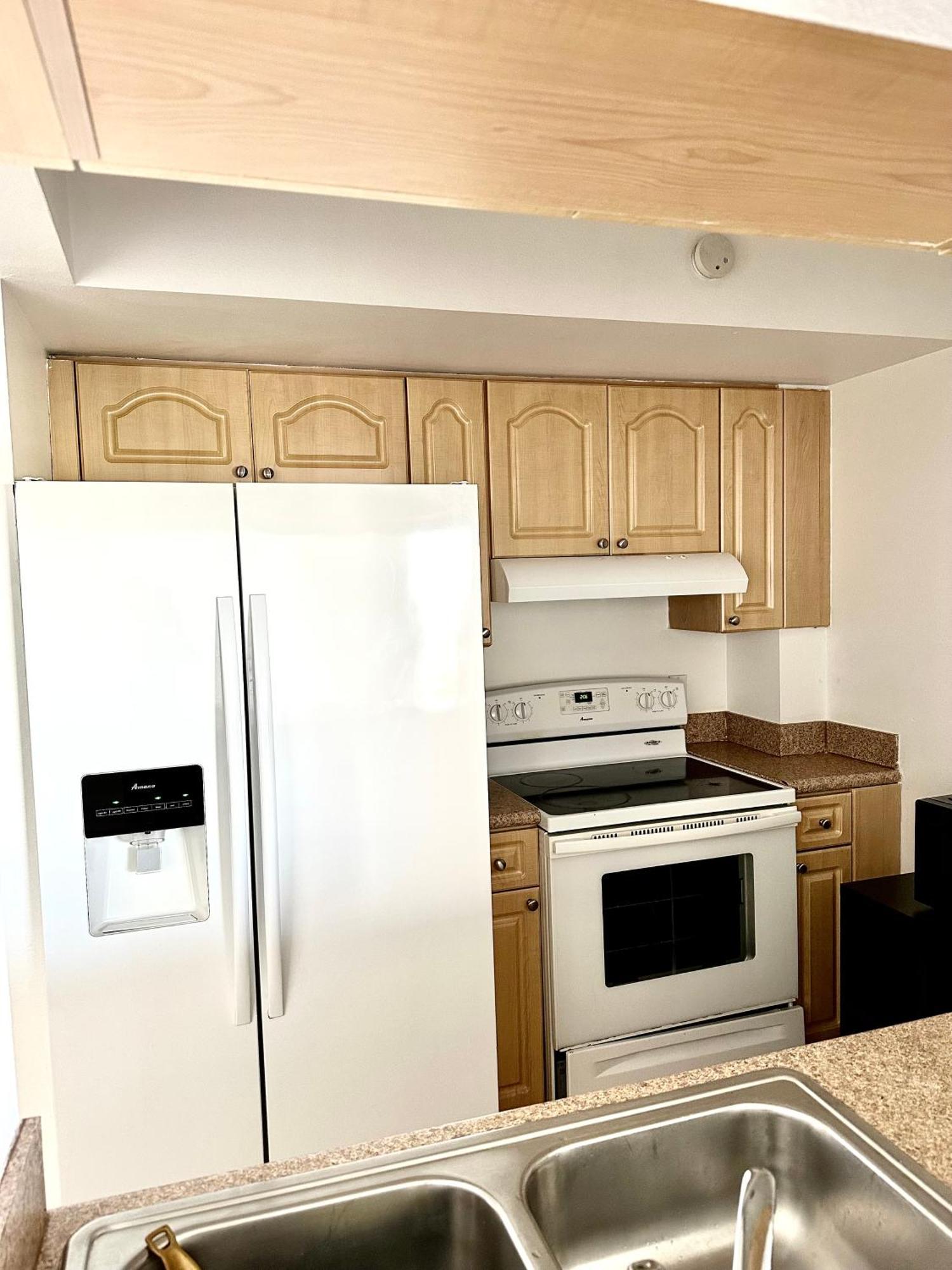 Private Bedroom 1 Block From Downtown Homestay Miami