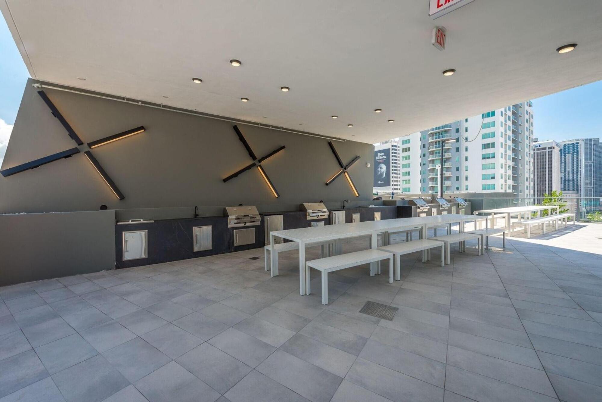 Apartment Incredible Unit In The Heart Of Downtown *