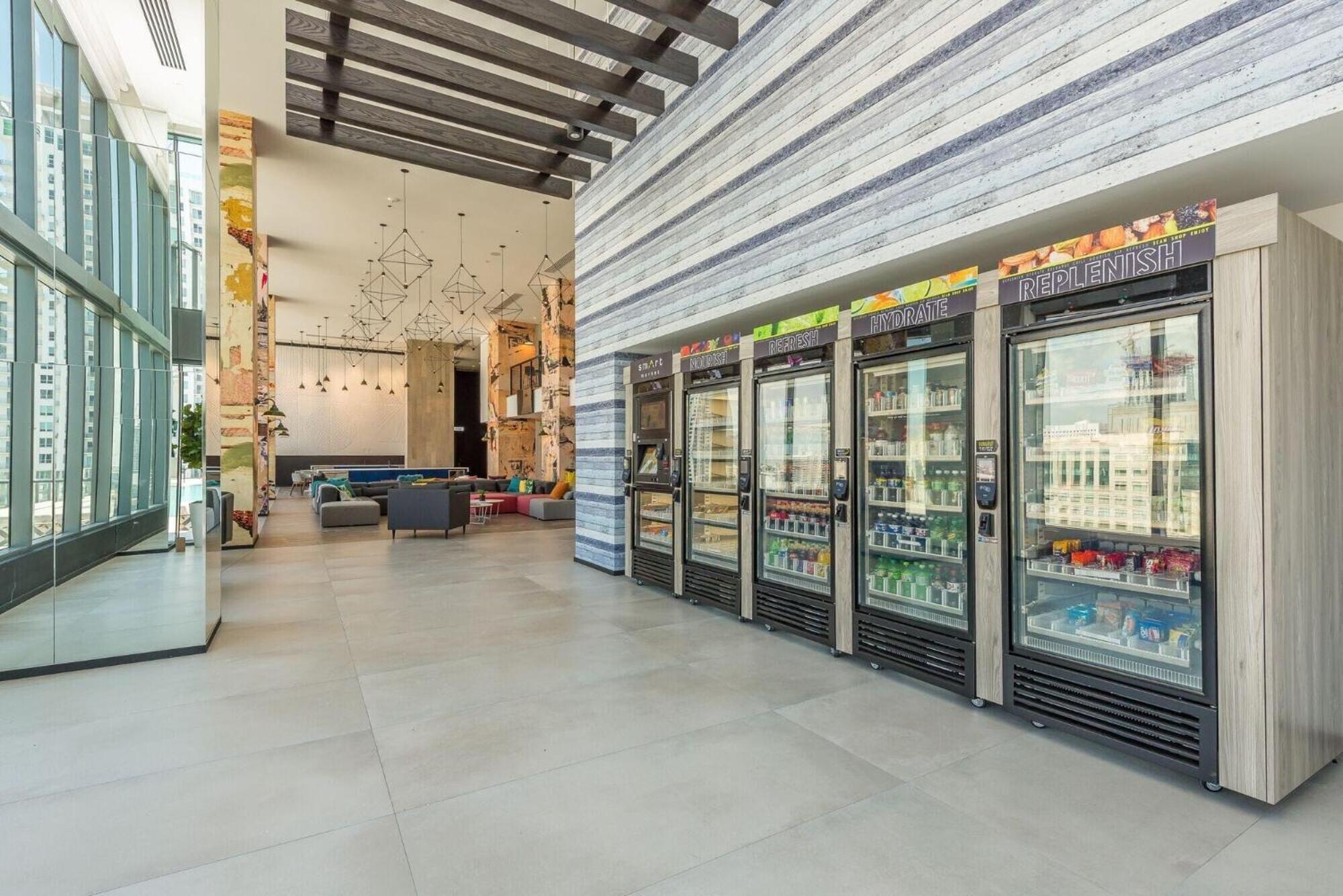 Incredible Unit In The Heart Of Downtown *