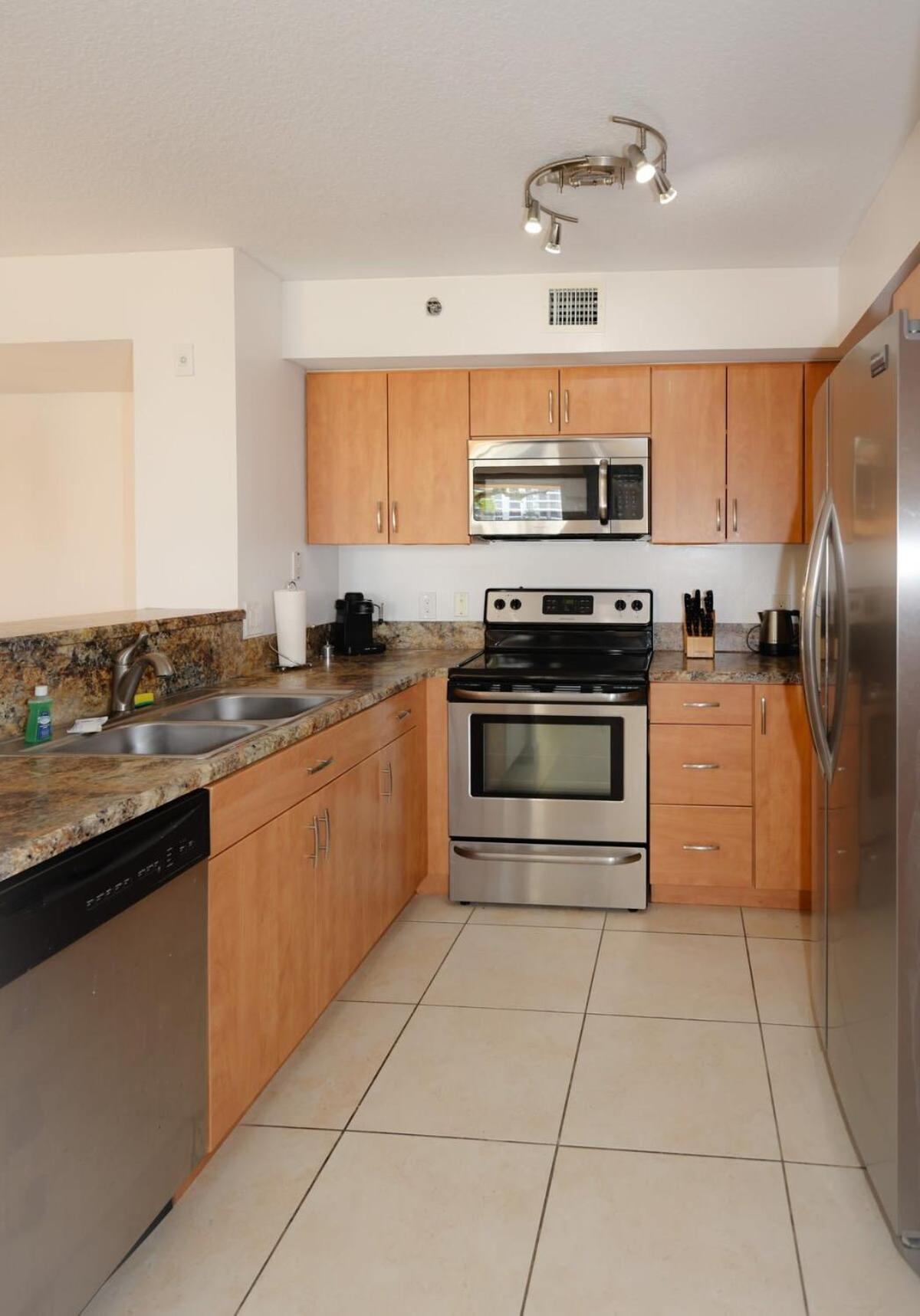 2 Luxury Bedrooms At Yacht Club De Aventura *
