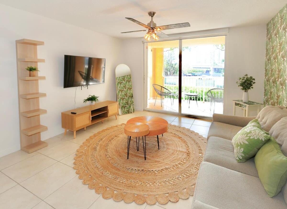 Apartment 2 Luxury Bedrooms At Yacht Club De Aventura Miami