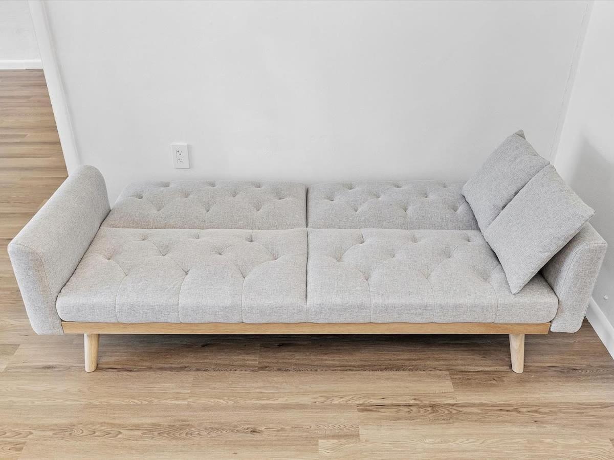3br Newly Renovated In 15 Min To *