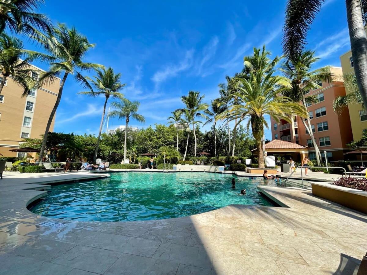 2 Luxury Bedrooms At Yacht Club De Aventura Apartment *