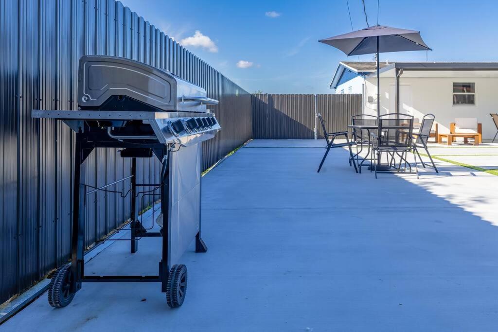 Havana Blue/pool+heater/hard Rock/gazebo/bbq Holiday home