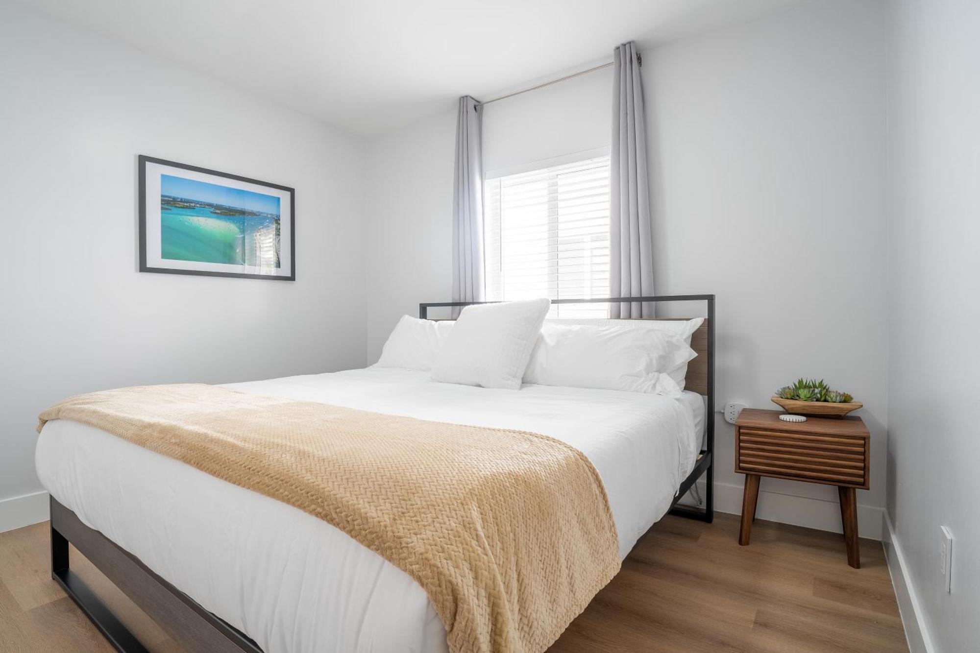 5br Hottubpooltableminigolf 7 Min To Wynwood Miami