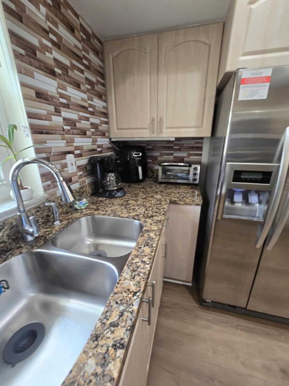 Luxurious & Spacious Townhouse In Prime Location Miami
