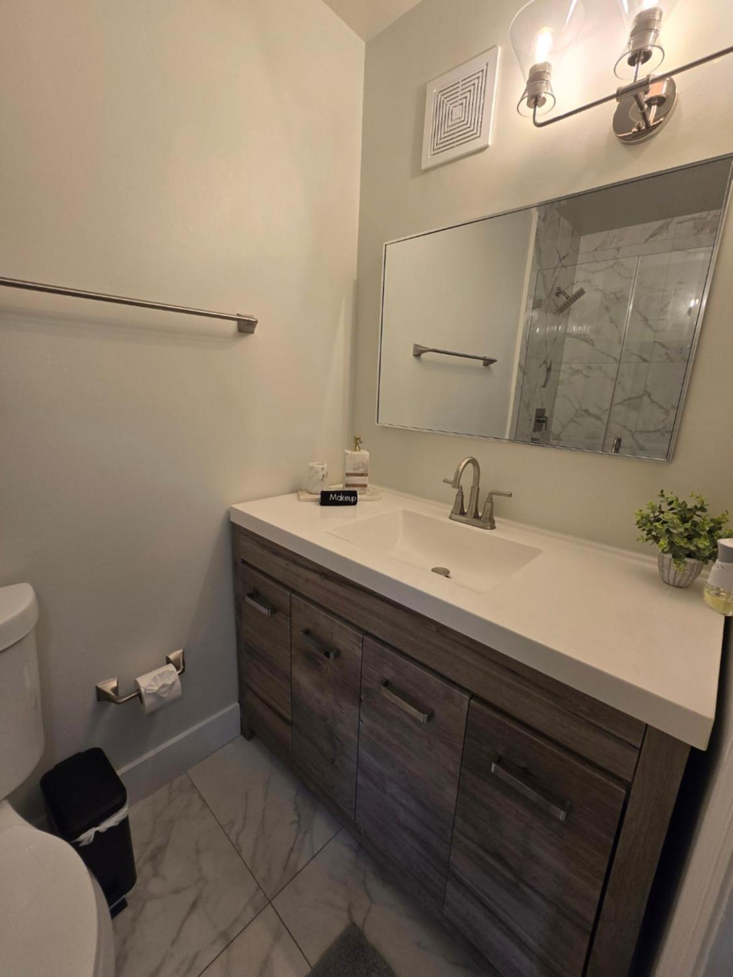 Apartment Luxurious & Spacious Townhouse In Prime Location