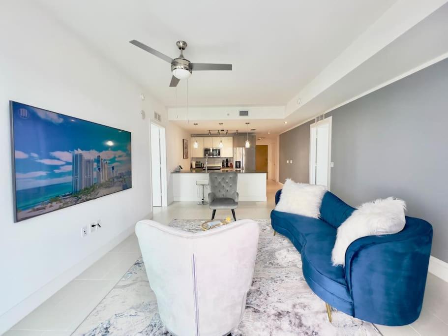 Heart Of Downtown, 3br-2 And Half Bathroom En-suites Luxe Pool! Miami