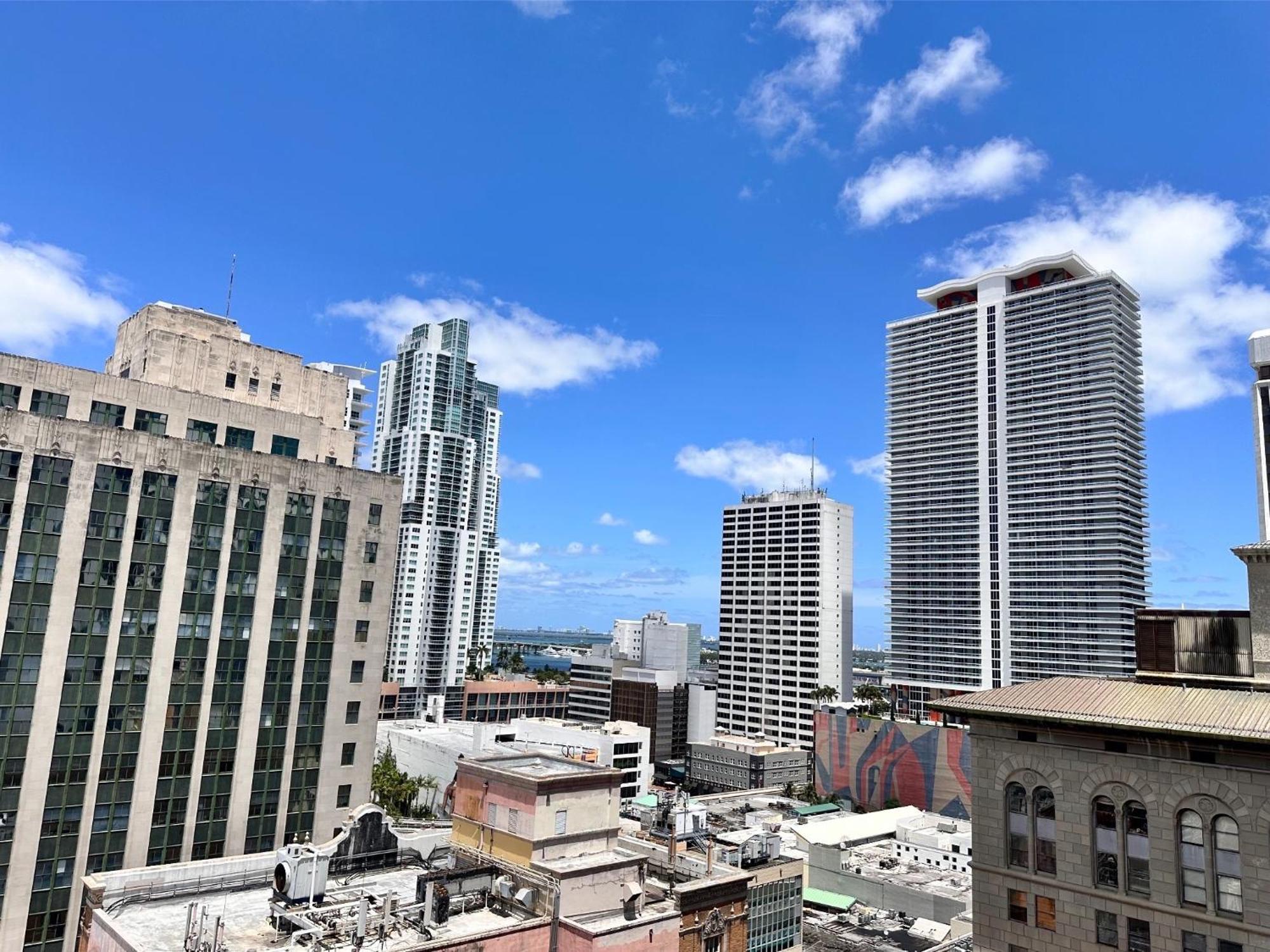 Apartment Luxe Loft 16th Floor, Rooftop Pool, Brickell Downtown