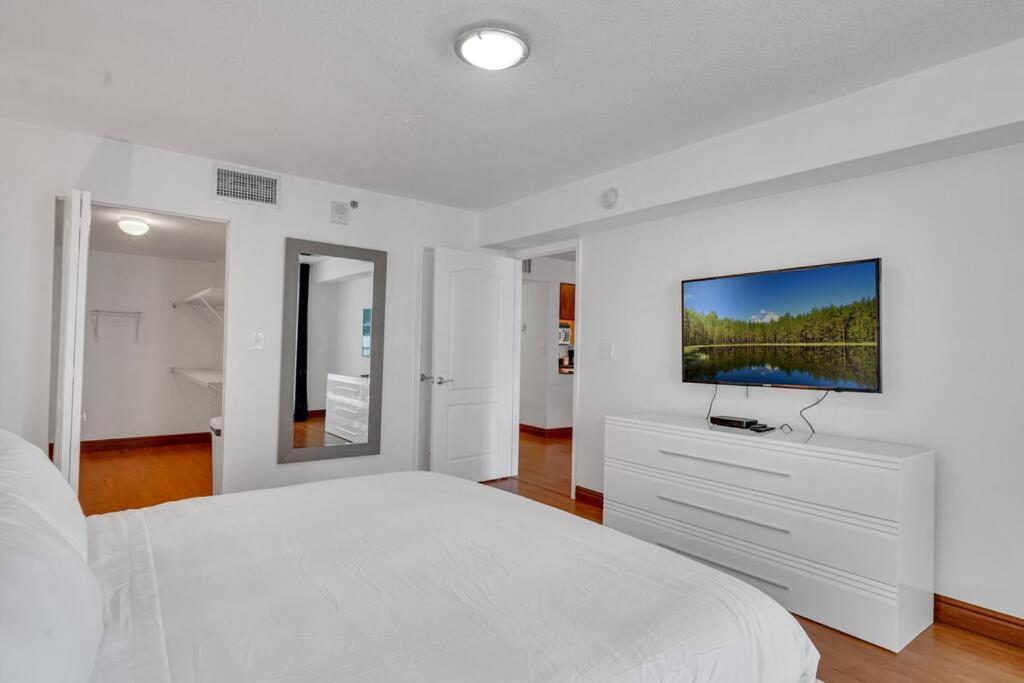 Sublime 1 Bed 1 Bth • Brickell Bay & View